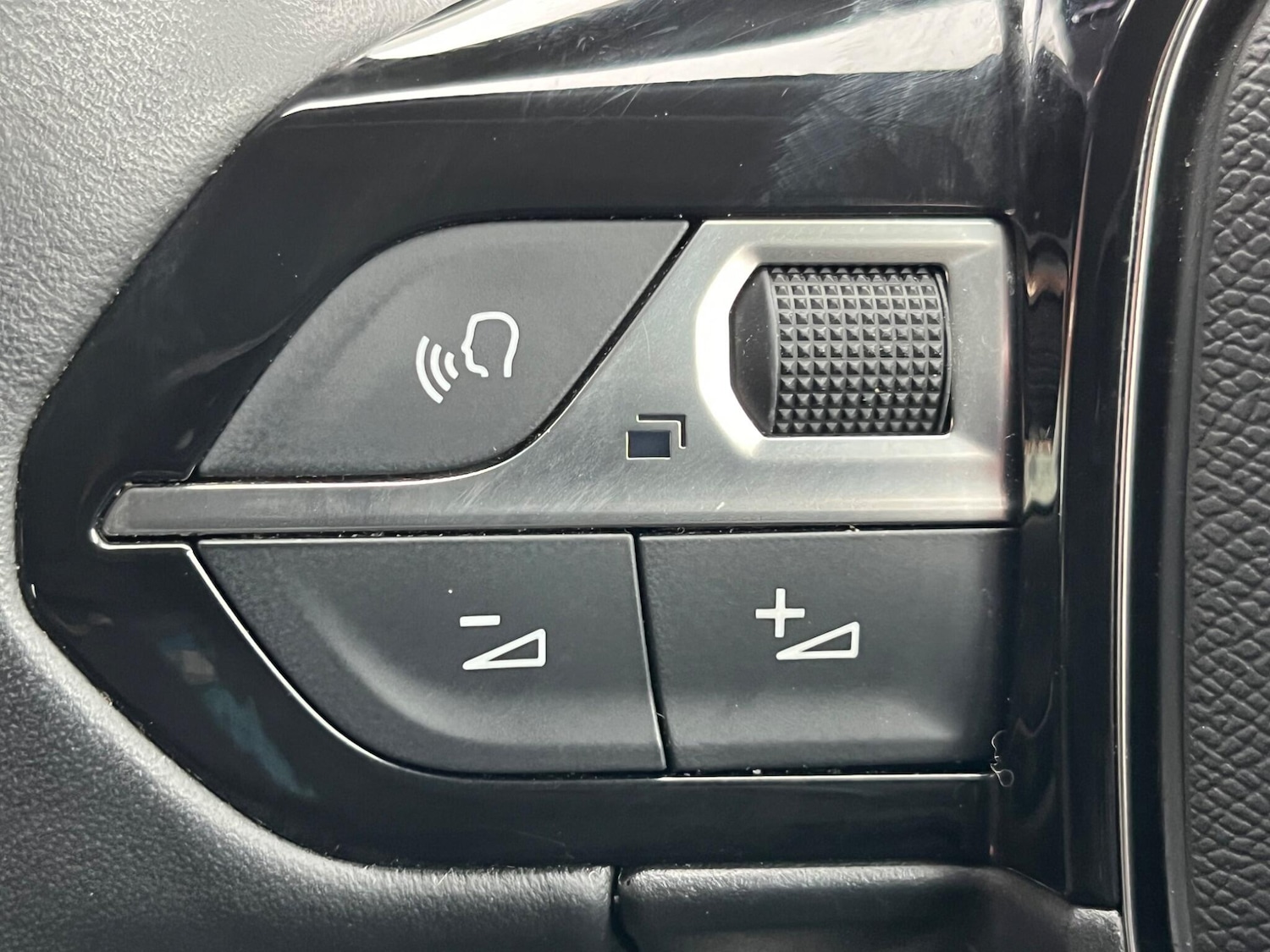 Used Peugeot E-2008 for sale - 76728138: Photo 52