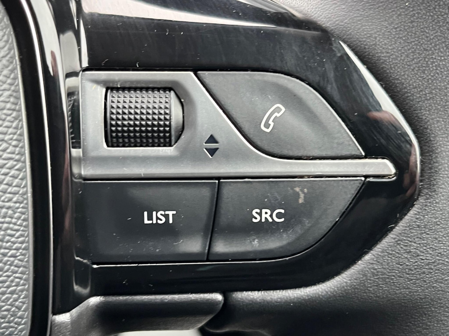 Used Peugeot E-2008 for sale - 76728138: Photo 54