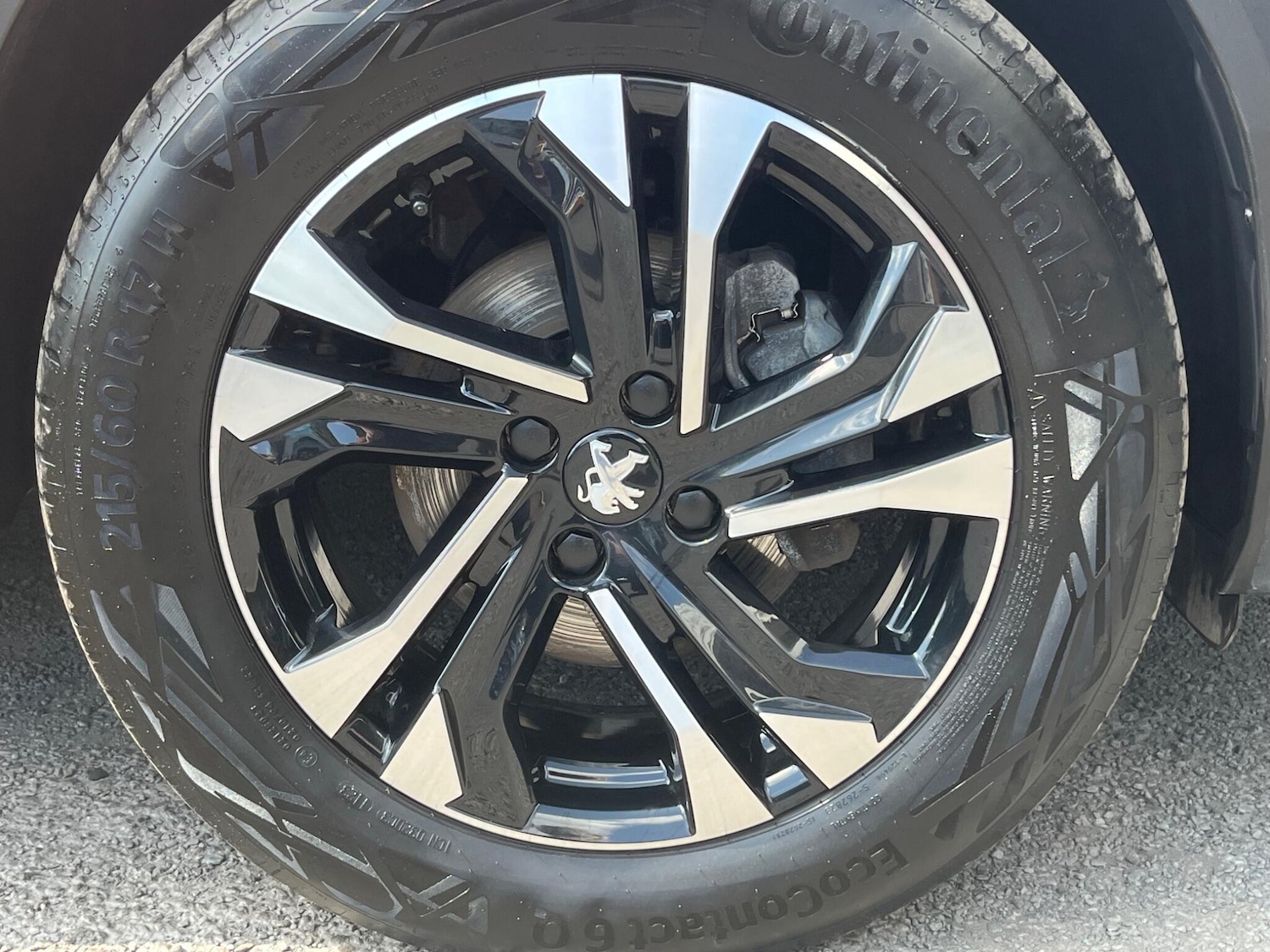 Used Peugeot 2008 2023 for sale - 76189959: Photo 63