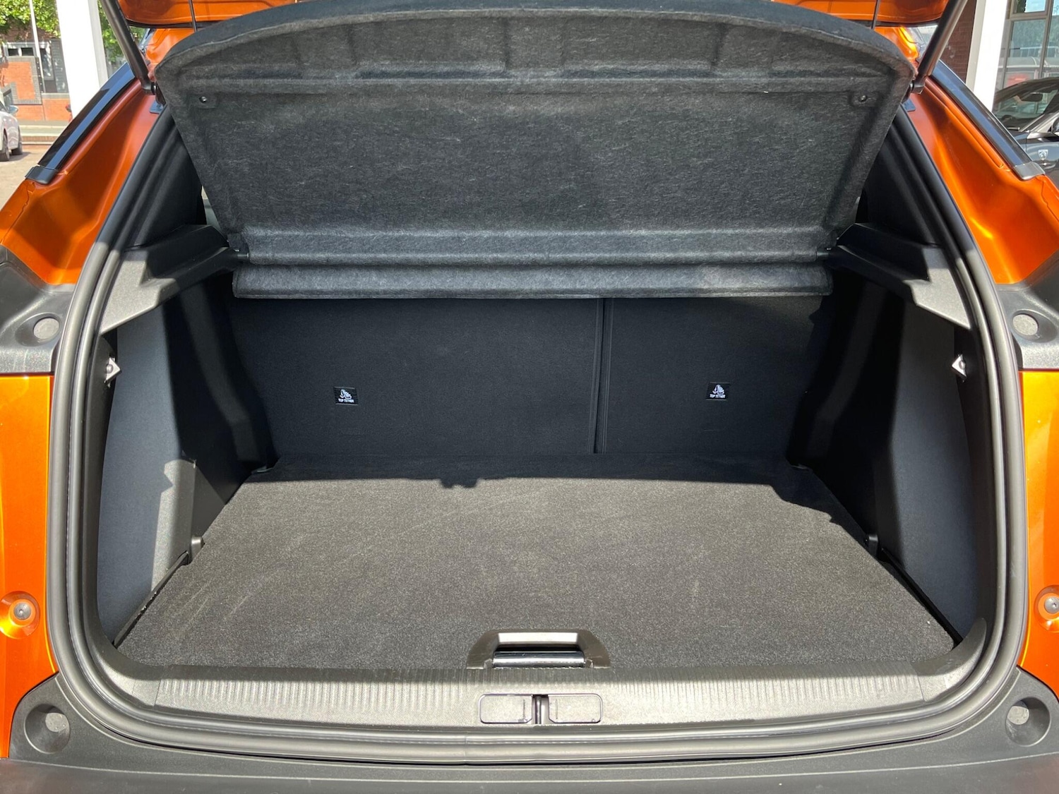 Used Peugeot 2008 2023 for sale - 76189959: Photo 9