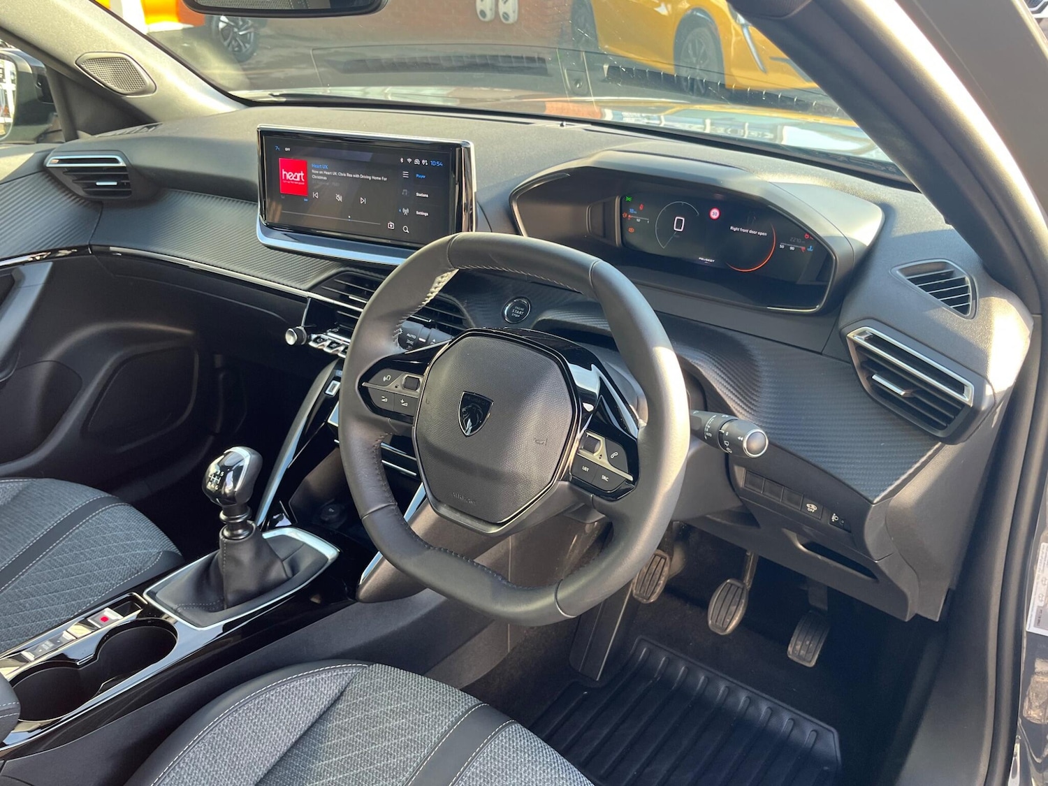 Used Peugeot 2008 2024 for sale - 76700995: Photo 16