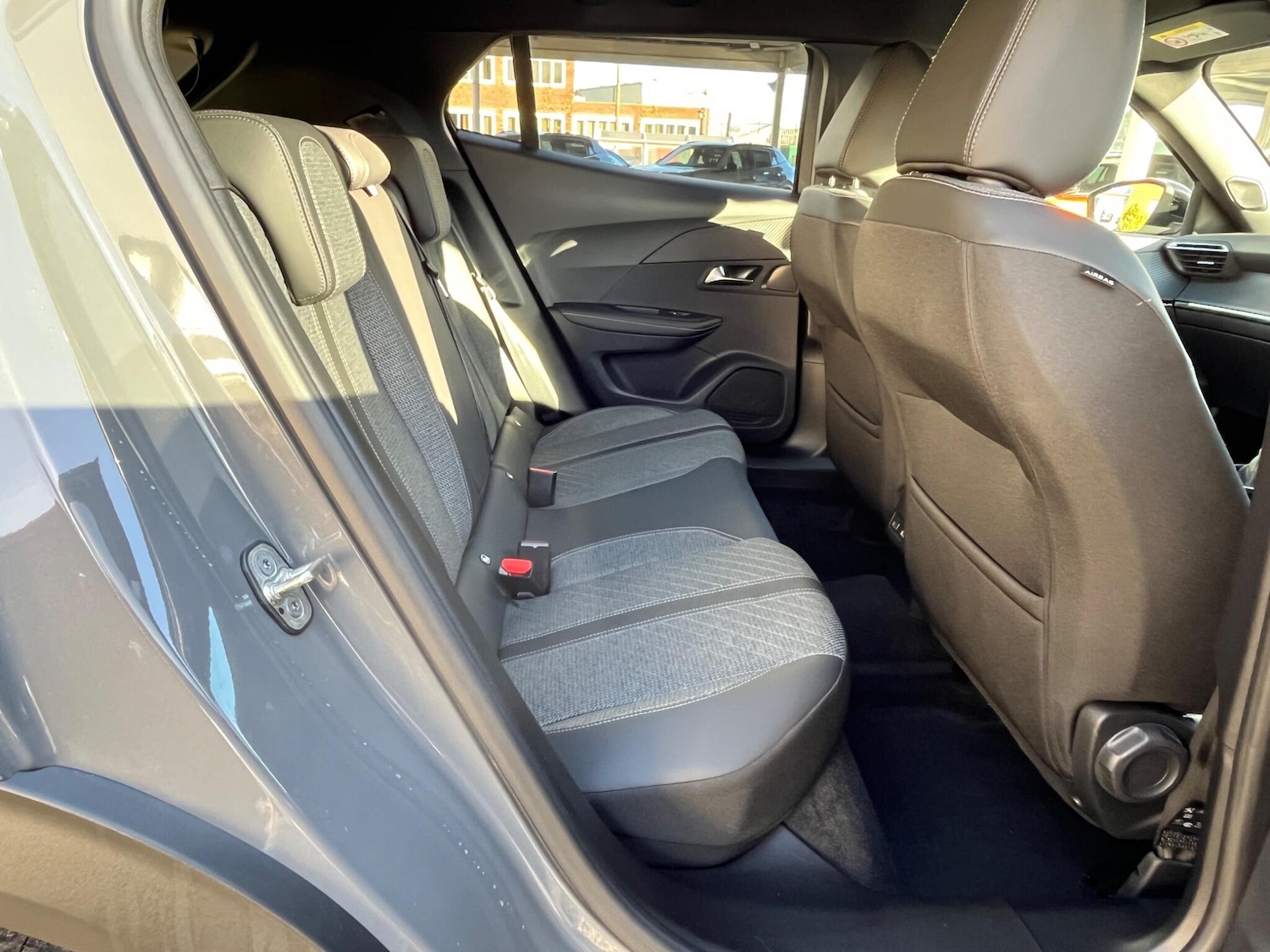 Used Peugeot 2008 2024 for sale - 76700995: Photo 25