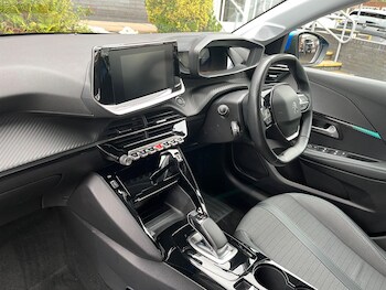 Used Peugeot E-208 2020 for sale - 76189655: Photo