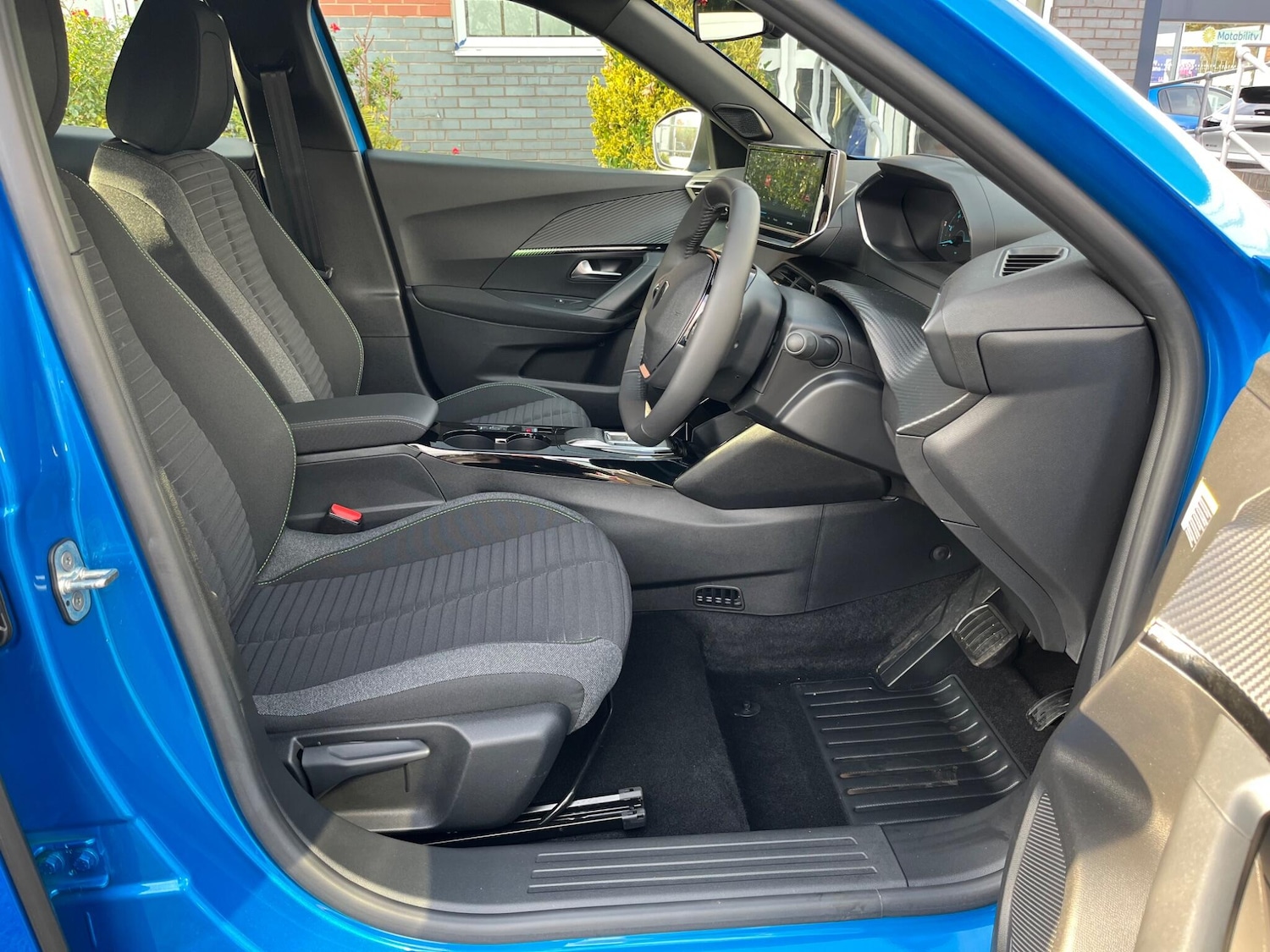 Used Peugeot 2008 2025 for sale - 76499421: Photo 13