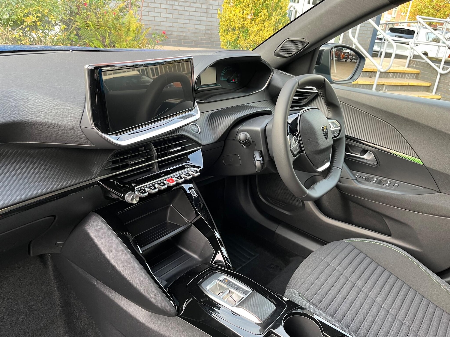 Used Peugeot 2008 2025 for sale - 76499421: Photo 3