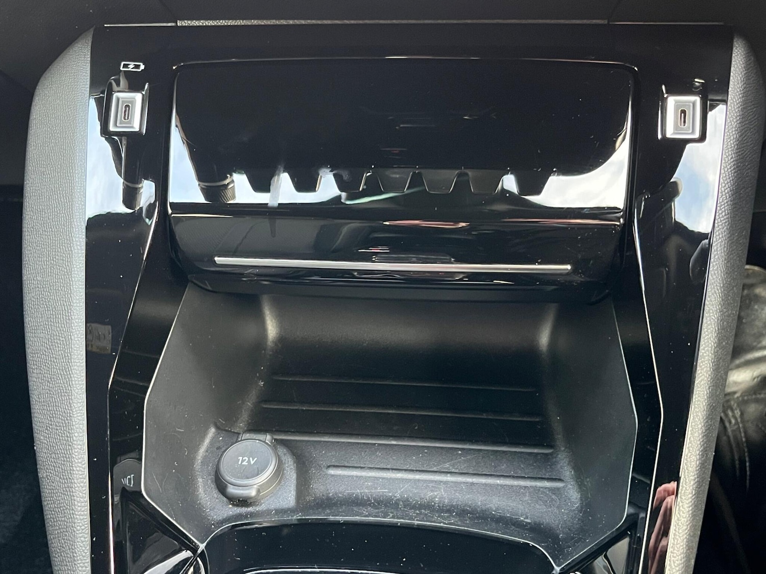 Used Peugeot 2008 2023 for sale - 76824300: Photo 38