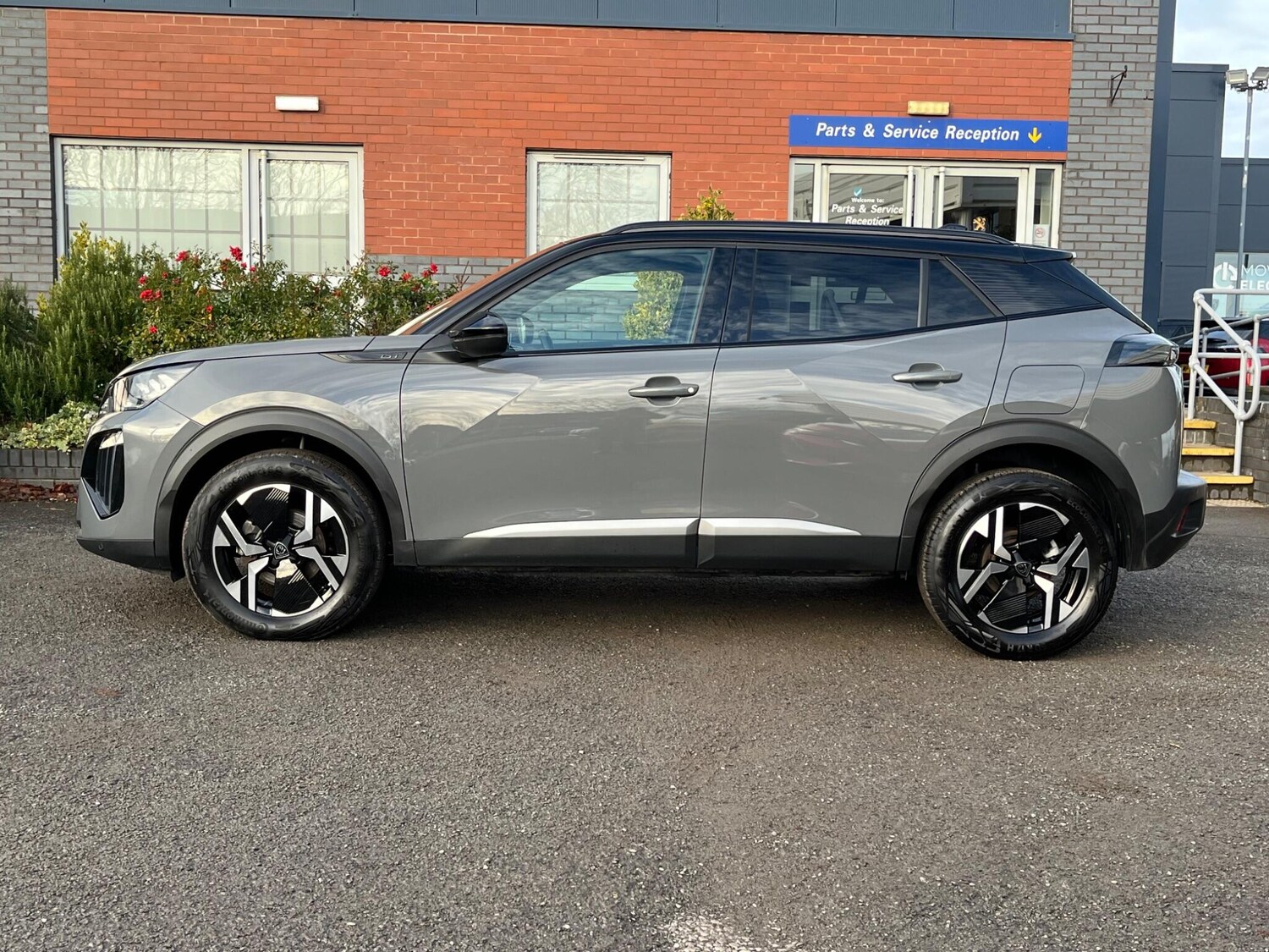 Used Peugeot 2008 2023 for sale - 76824300: Photo 40