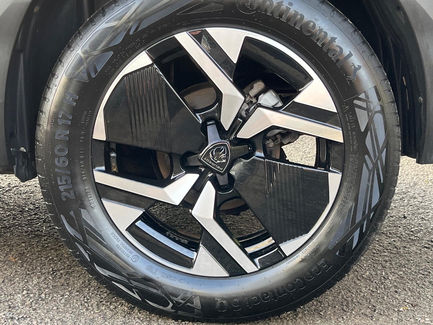 Used Peugeot 2008 2023 for sale - 76824300: Photo 59