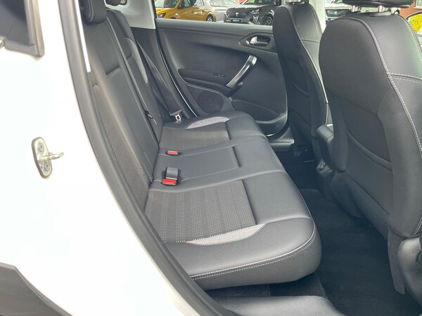 Used Peugeot 2008 2017 for sale - 76214038: Photo 15