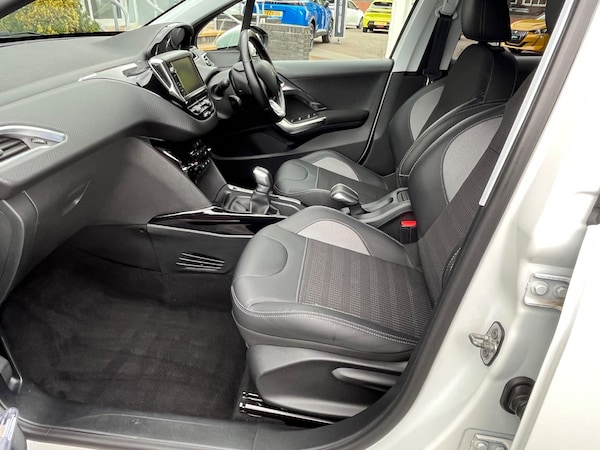 Used Peugeot 2008 2017 for sale - 76214038: Photo 31