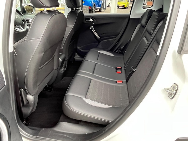 Used Peugeot 2008 2017 for sale - 76214038: Photo 33