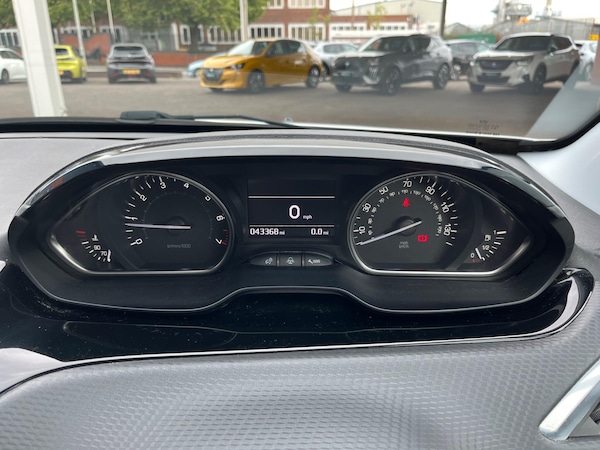 Used Peugeot 2008 2017 for sale - 76214038: Photo 47