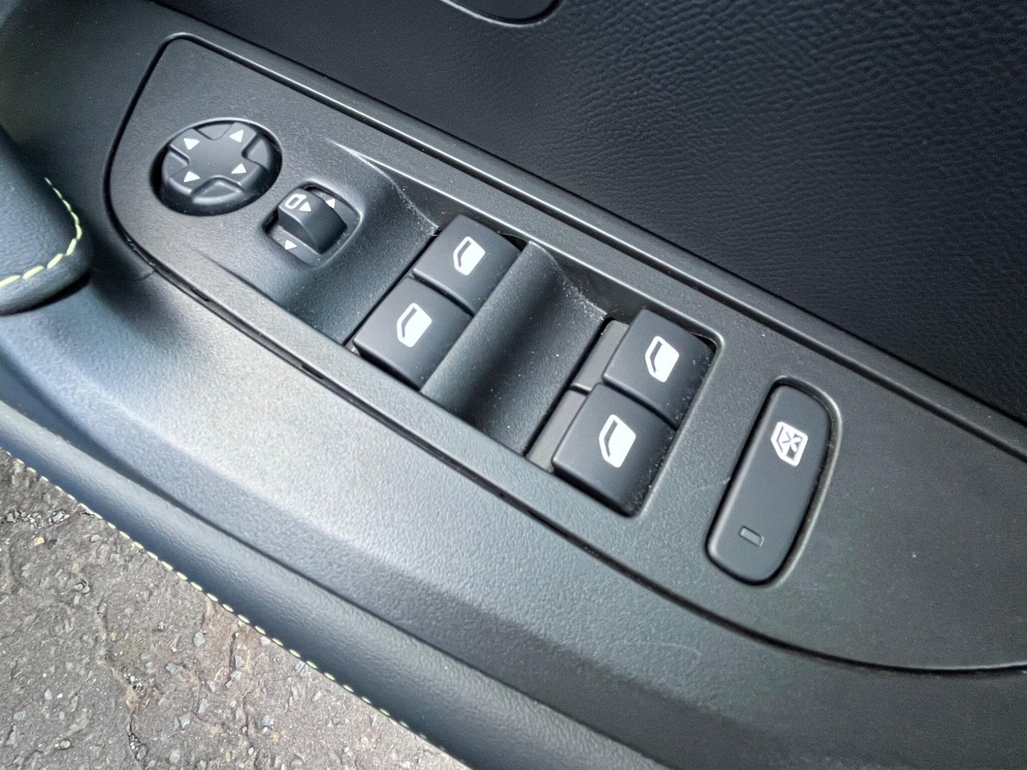 Used Peugeot 2008 2021 for sale - 76658721: Photo 25