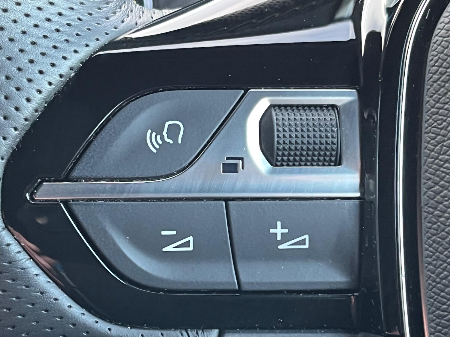 Used Peugeot 2008 2021 for sale - 76658721: Photo 55