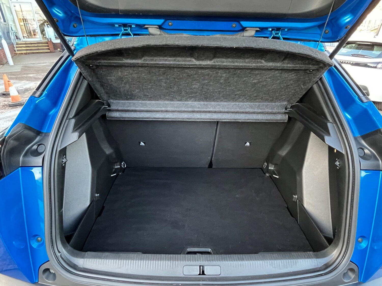 Used Peugeot 2008 2021 for sale - 76658721: Photo 70