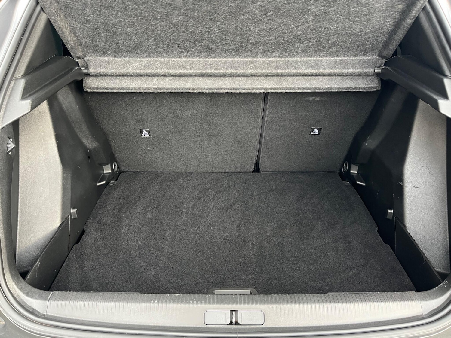 Used Peugeot 2008 2021 for sale - 76398772: Photo 69