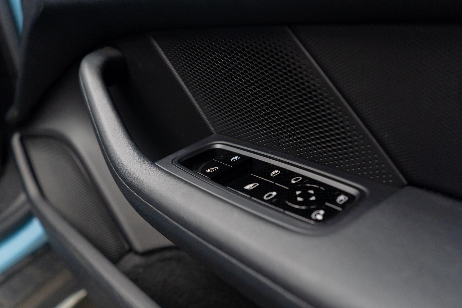 Used Porsche Taycan 2021 for sale - 76619927: Photo 30