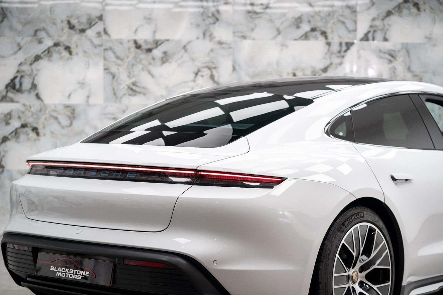 Used Porsche Taycan 2021 for sale - 76499551: Photo 12