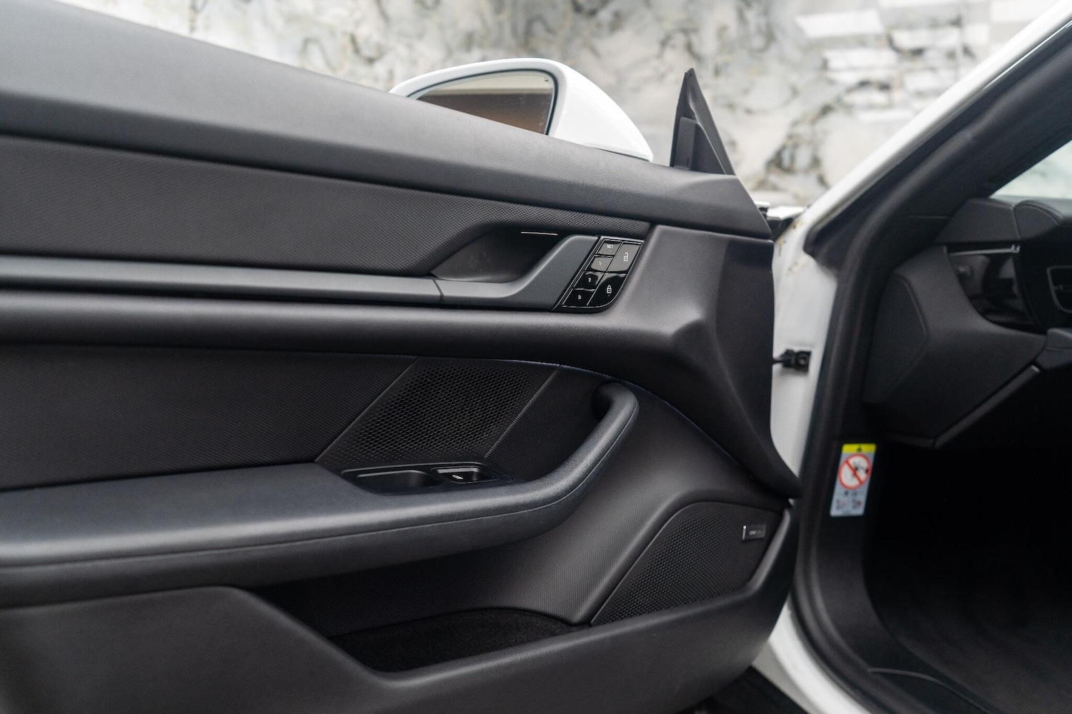 Used Porsche Taycan 2021 for sale - 76499551: Photo 38