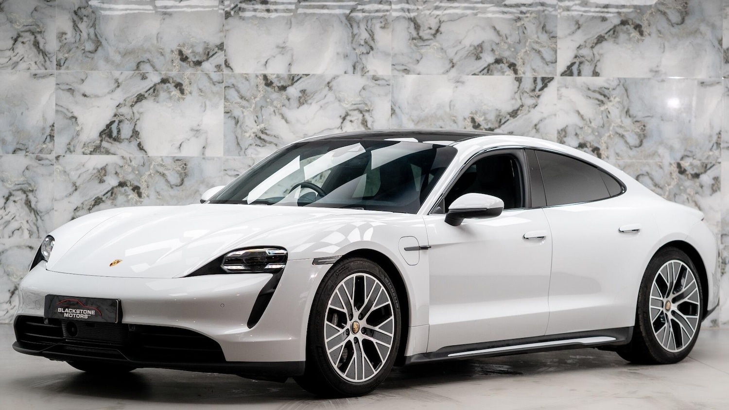 Used Porsche Taycan 2021 for sale - 76499551: Photo 8