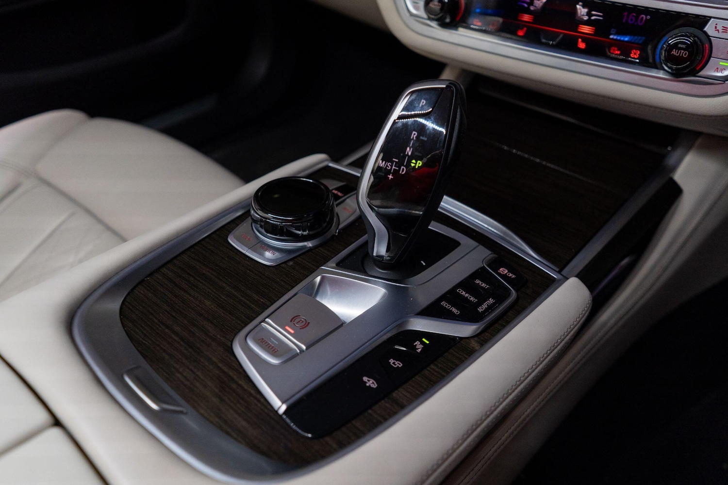 Used BMW 7 Series for sale - 78136415: Photo 24