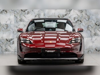 Used Porsche Taycan 2021 for sale - 75904883: Photo