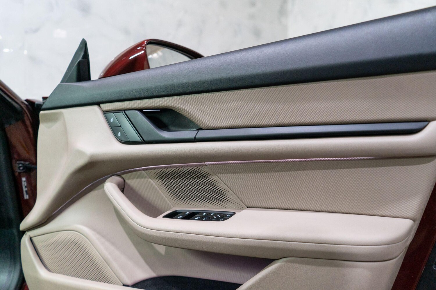 Used Porsche Taycan 2023 for sale - 78185093: Photo 30