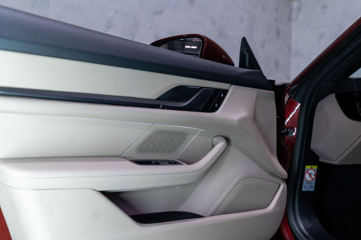 Used Porsche Taycan 2023 for sale - 78185093: Photo 37