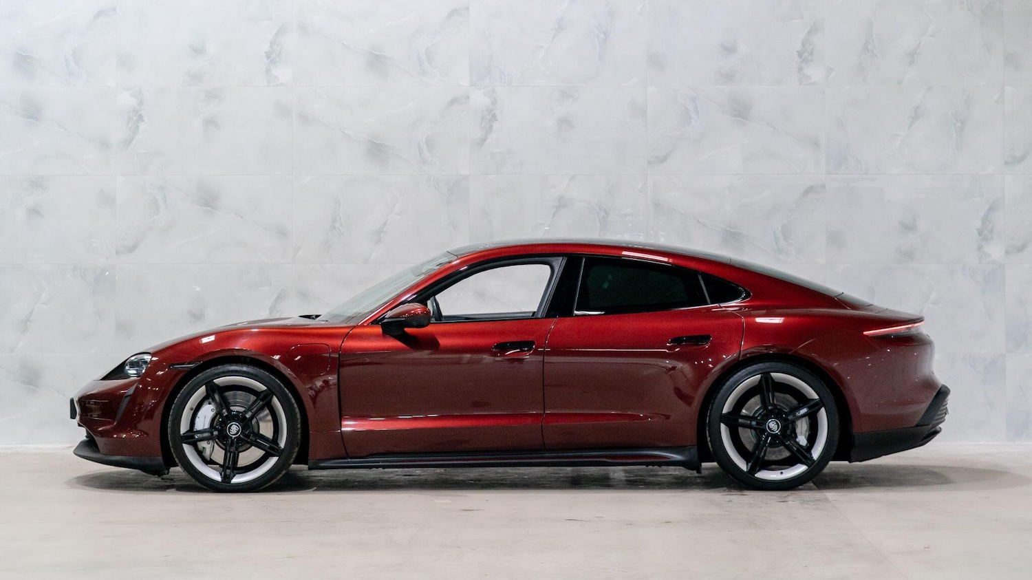 Used Porsche Taycan 2023 for sale - 78185093: Photo 8