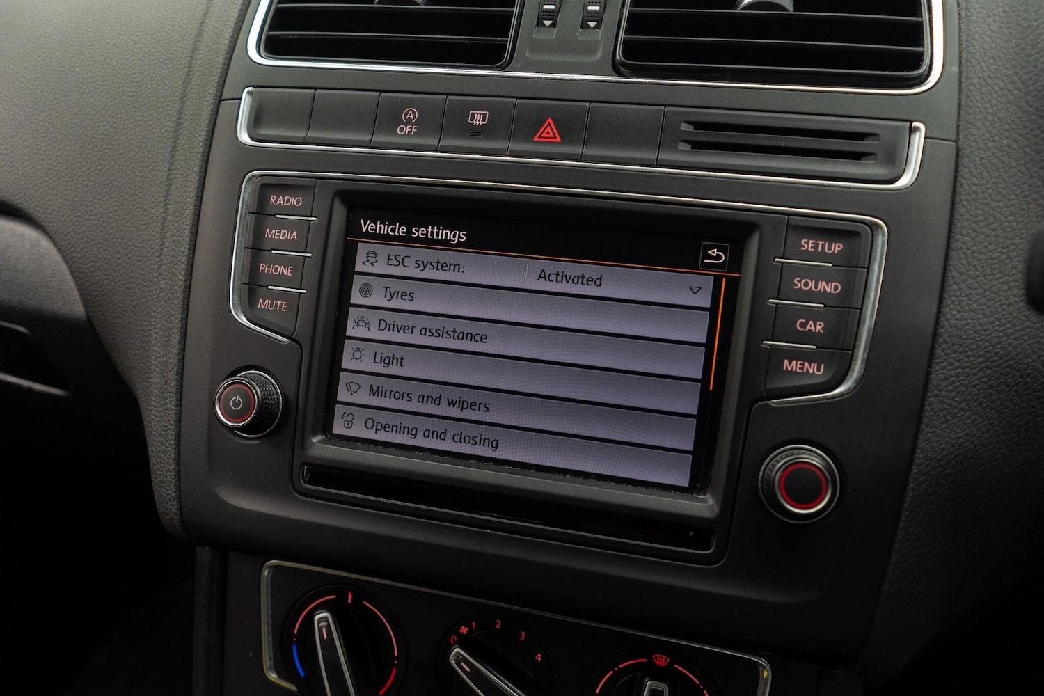 Used Volkswagen Polo 2015 for sale - 77425747: Photo 17