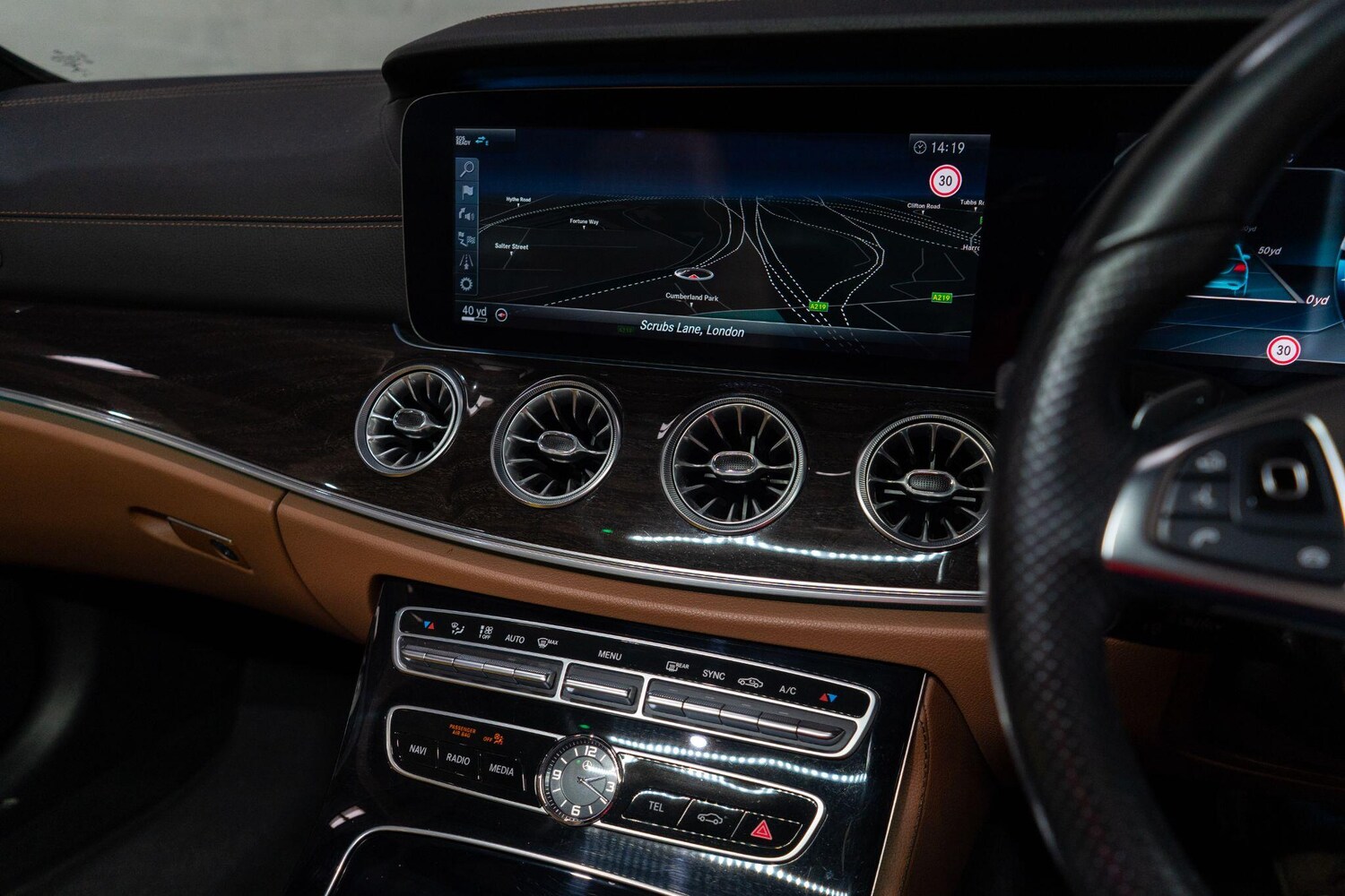 Used Mercedes-Benz E Class 2018 for sale - 78048119: Photo 18