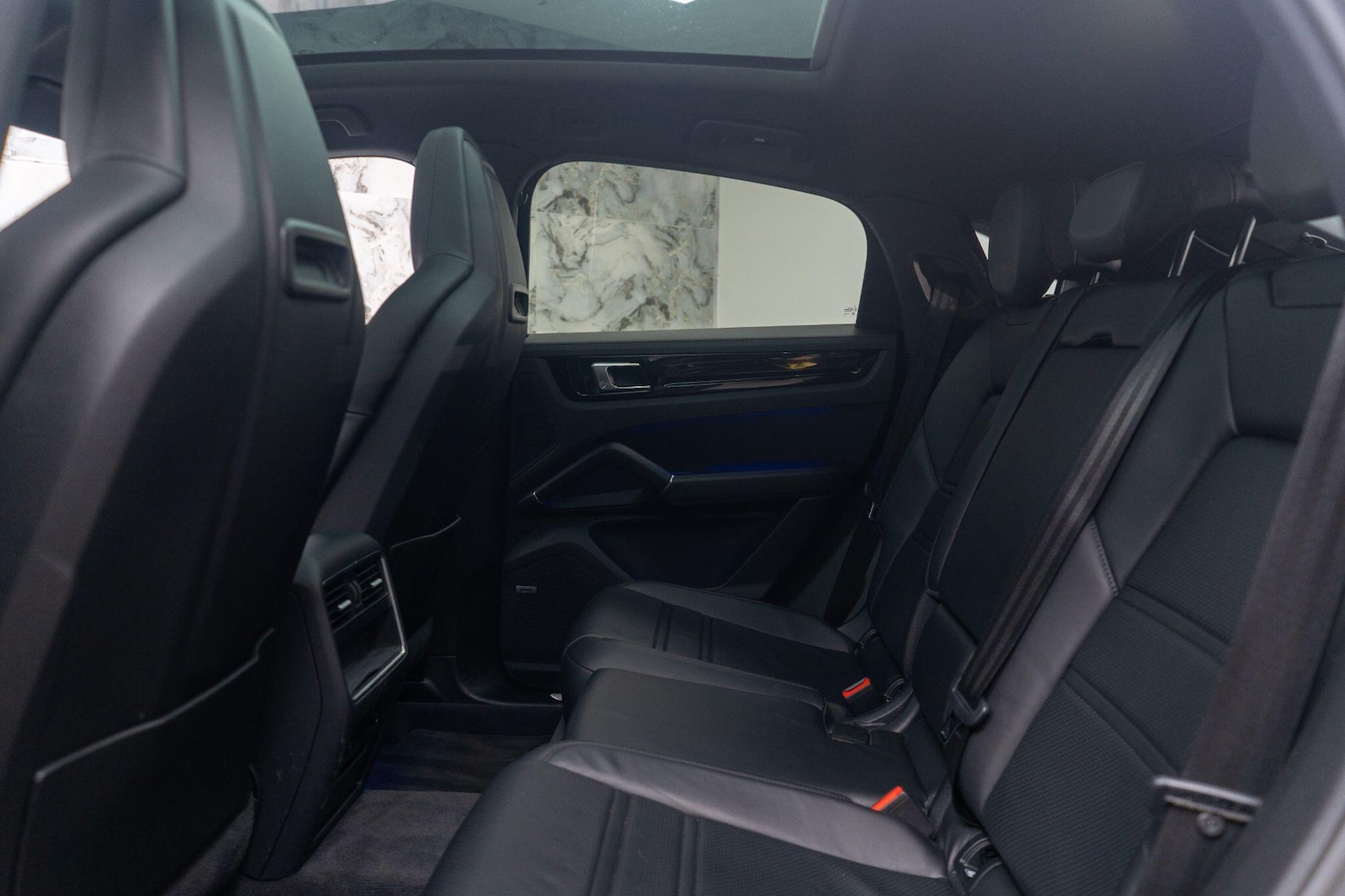 Used Porsche Cayenne 2019 for sale - 76584930: Photo 17