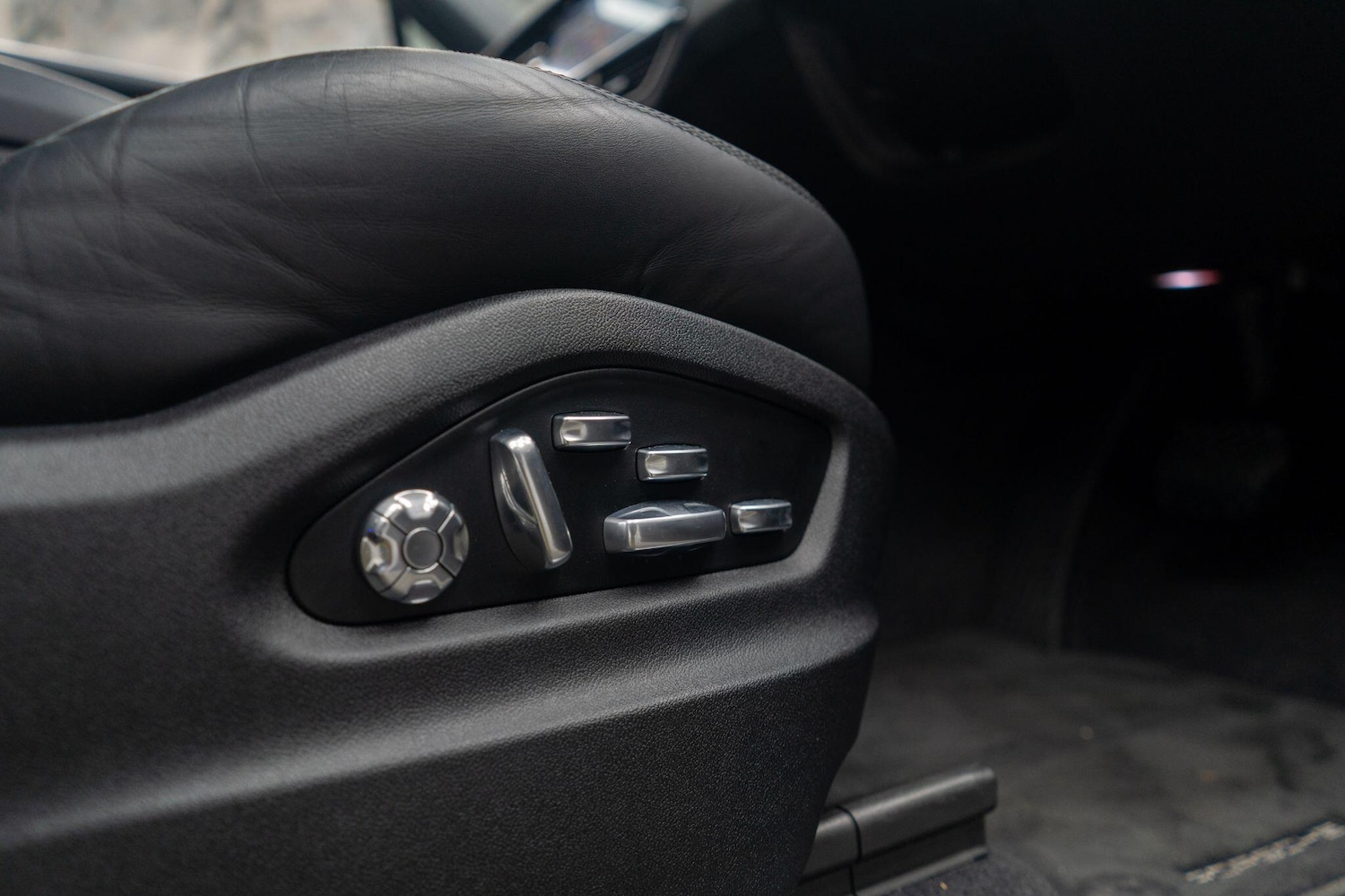 Used Porsche Cayenne 2019 for sale - 76584930: Photo 33