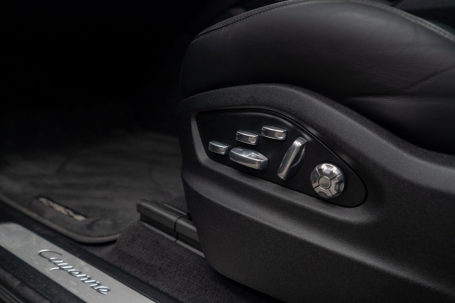 Used Porsche Cayenne 2019 for sale - 76584930: Photo 34