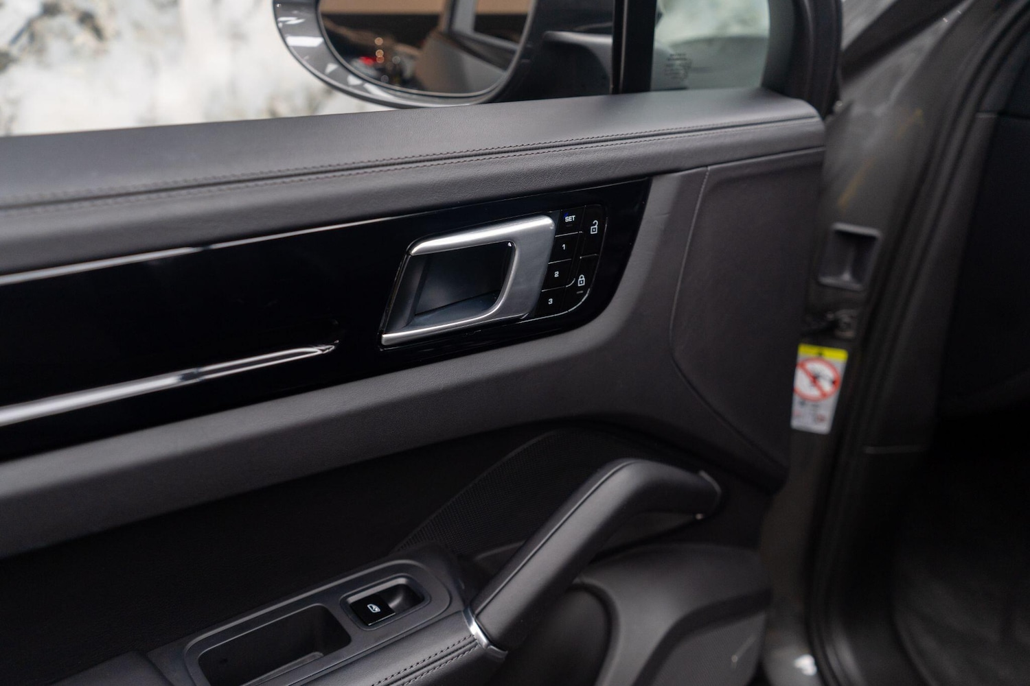 Used Porsche Cayenne 2019 for sale - 76584930: Photo 40