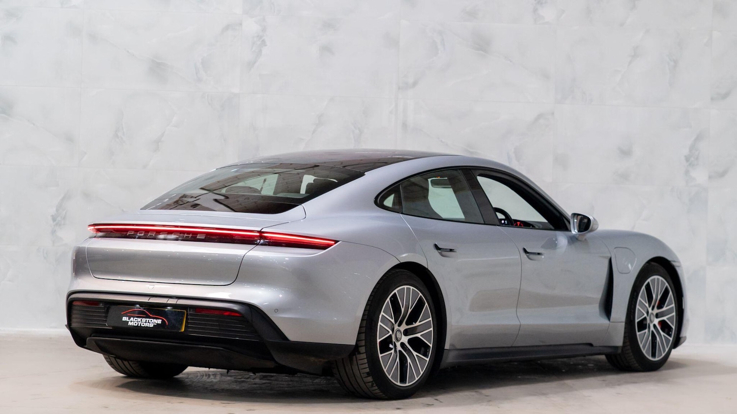 Used Porsche Taycan 2020 for sale - 78185284: Photo 10