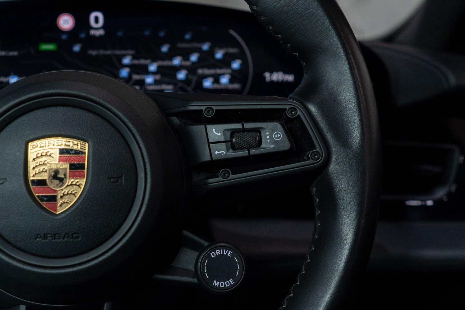 Used Porsche Taycan 2020 for sale - 78185284: Photo 15