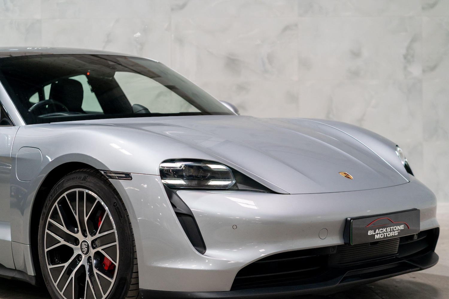 Used Porsche Taycan 2020 for sale - 78185284: Photo 3