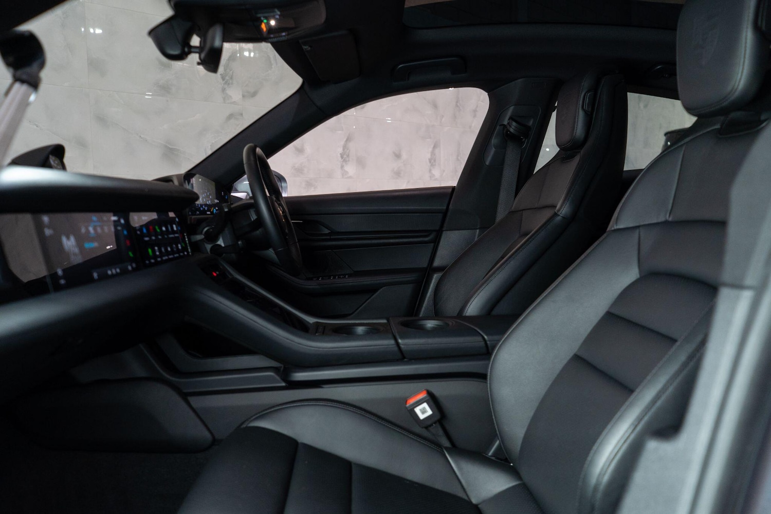 Used Porsche Taycan 2020 for sale - 78185284: Photo 30