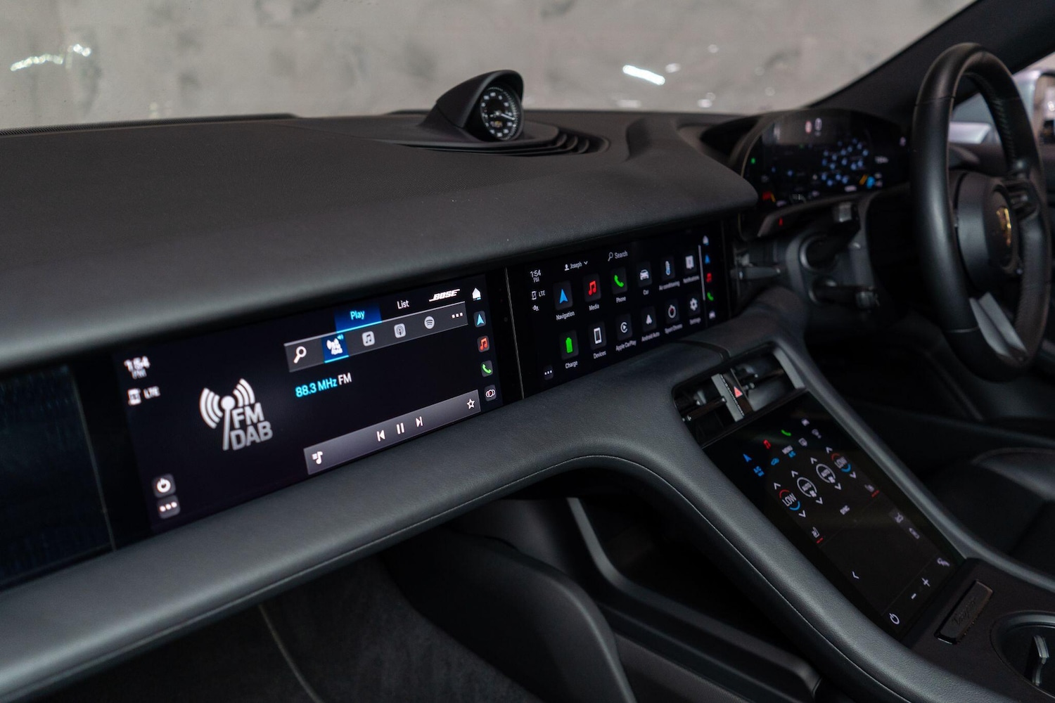 Used Porsche Taycan 2020 for sale - 78185284: Photo 34