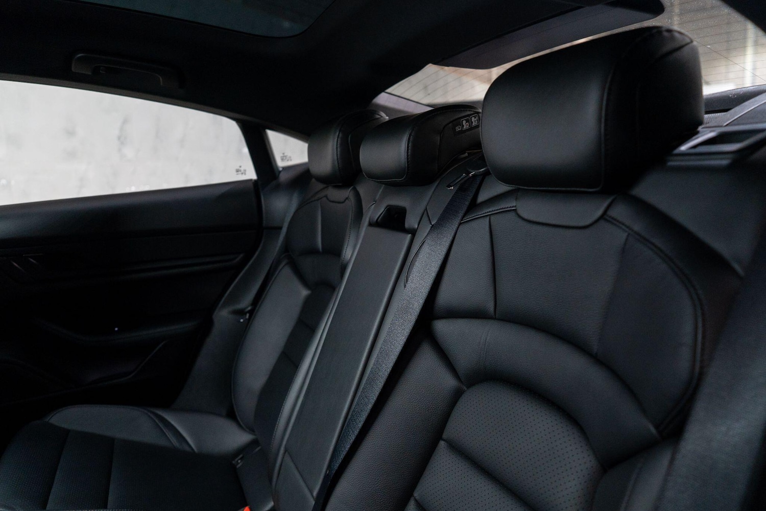 Used Porsche Taycan 2020 for sale - 78185284: Photo 39