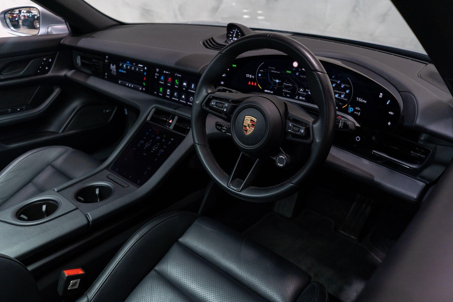 Used Porsche Taycan 2020 for sale - 78185284: Photo 42