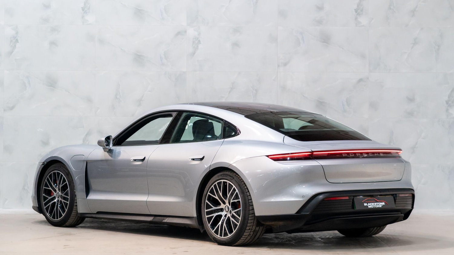 Used Porsche Taycan 2020 for sale - 78185284: Photo 8