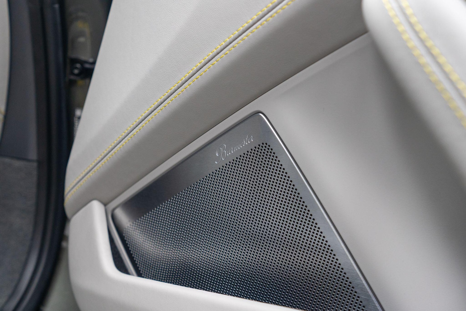 Used Porsche 911 2023 for sale - 76388777: Photo 2