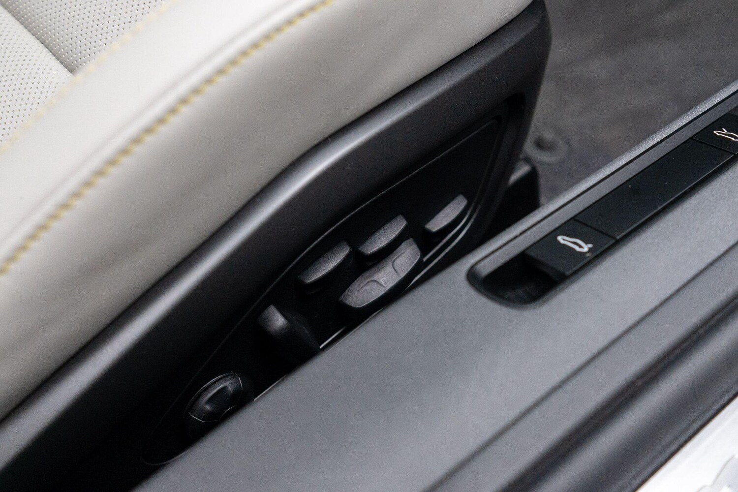 Used Porsche 911 2023 for sale - 76388777: Photo 39