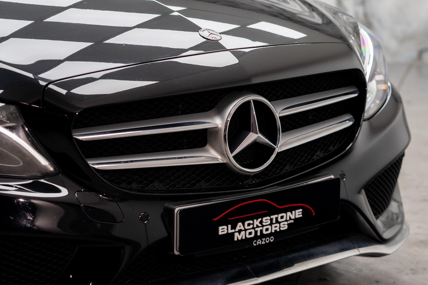 Used Mercedes-Benz C Class 2017 for sale - 77424849: Photo 2