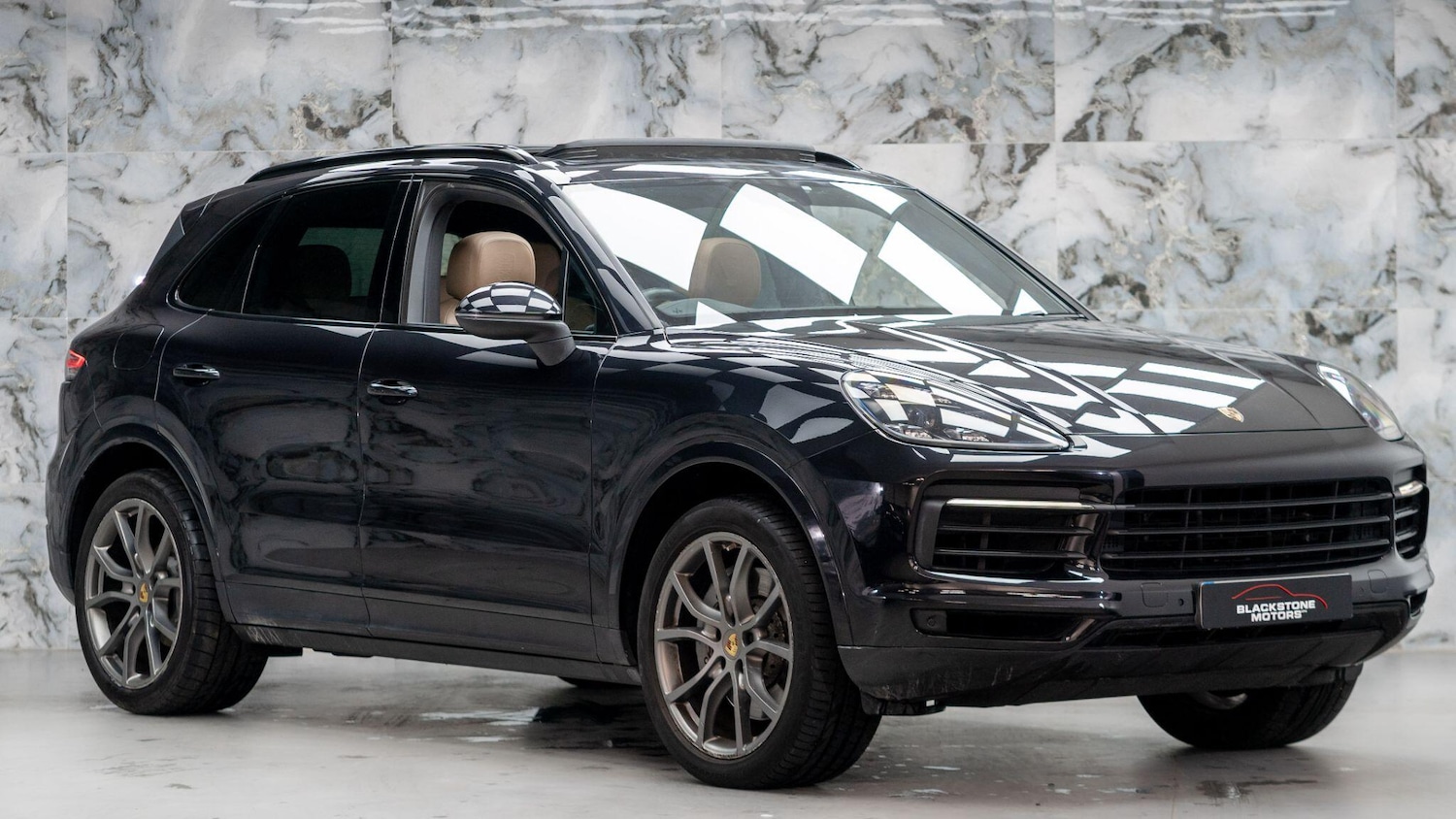 Used Porsche Cayenne 2018 for sale - 76989319: Photo 1