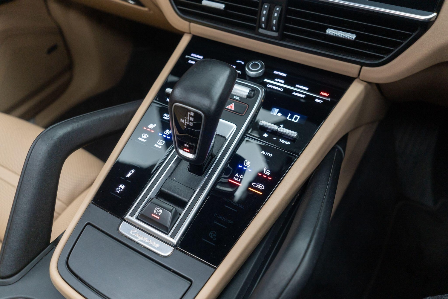 Used Porsche Cayenne 2018 for sale - 76989319: Photo 29