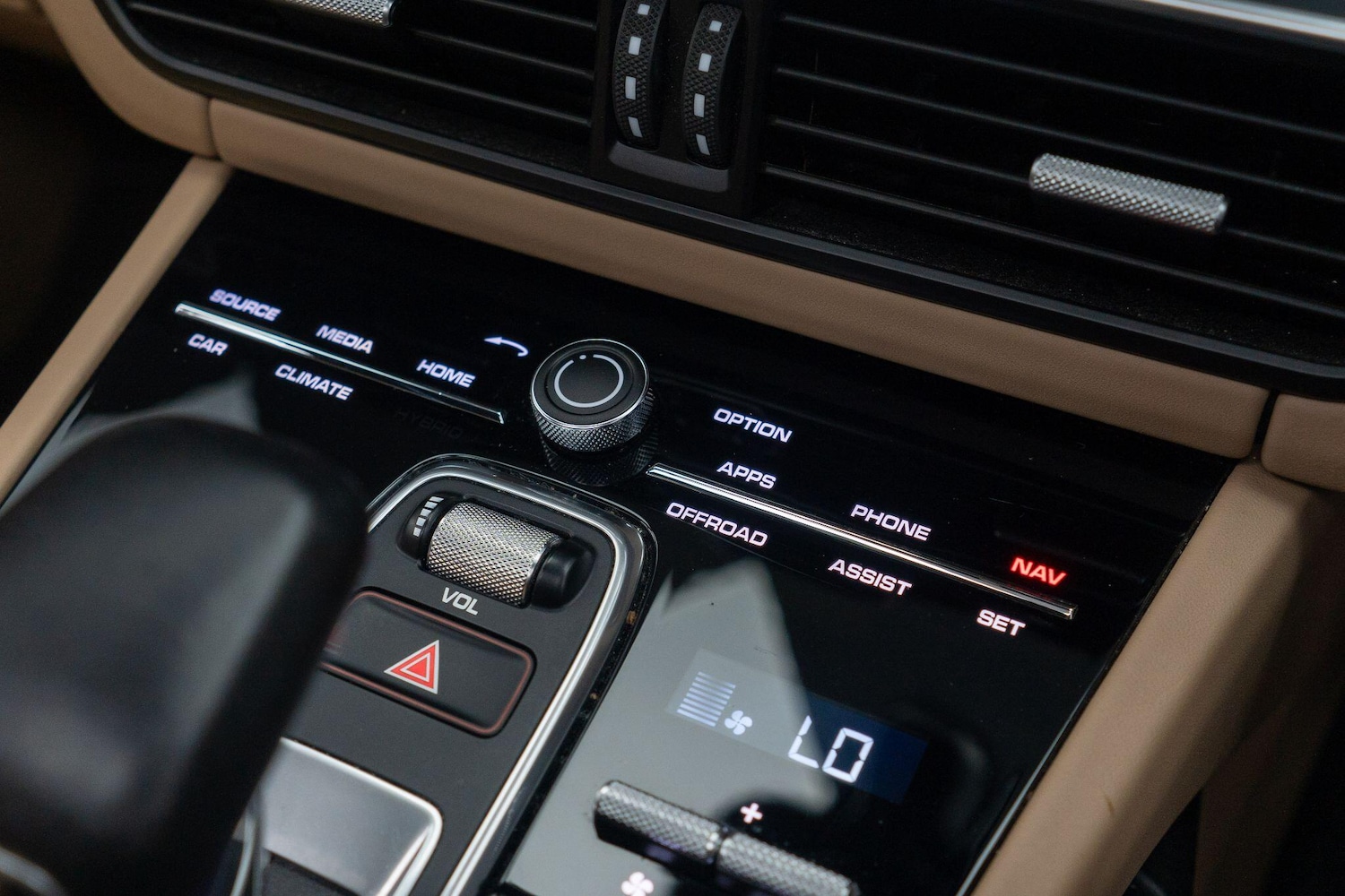 Used Porsche Cayenne 2018 for sale - 76989319: Photo 31