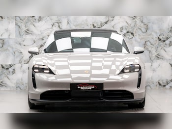 Used Porsche Taycan 2021 for sale - 76499488: Photo